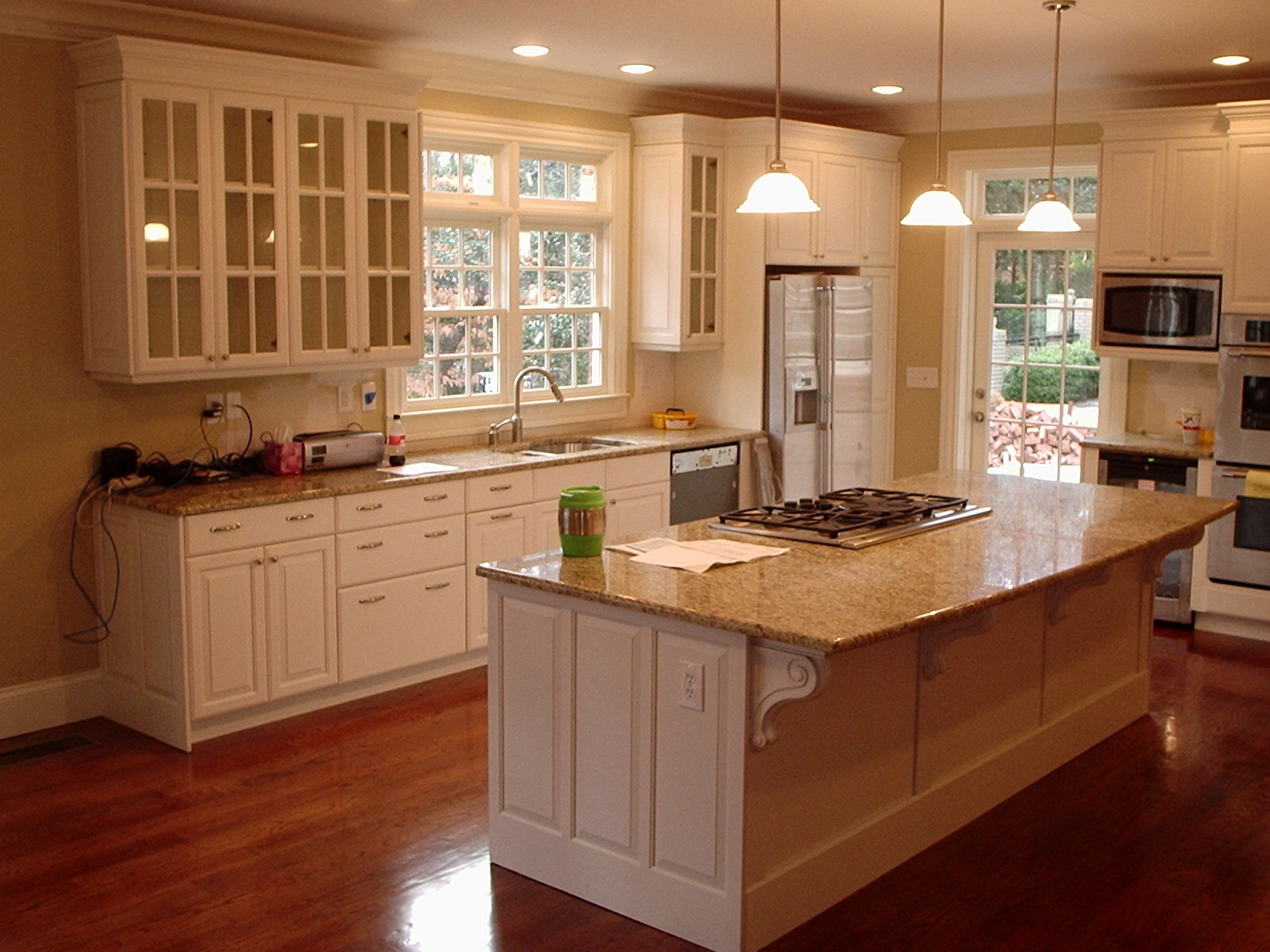 How To Match Your Countertop with Kitchen Cabinets – Refer To This